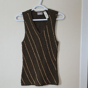 Liz Claiborne Deep Green Knit Sleeveless Top with Beaded Wood Accents